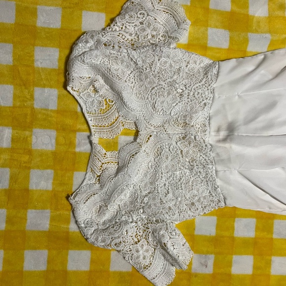 White romper - Picture 6 of 8